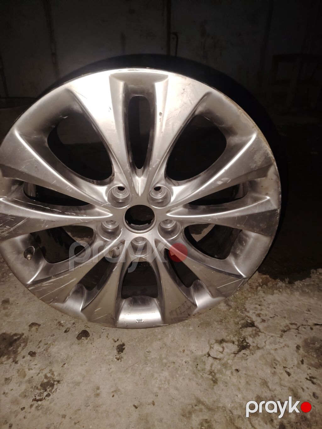 Hyundai diski 18 lik. bir ədəddir Xüsusiyyətlər: - Material — Diskləri, Yevlax (2)