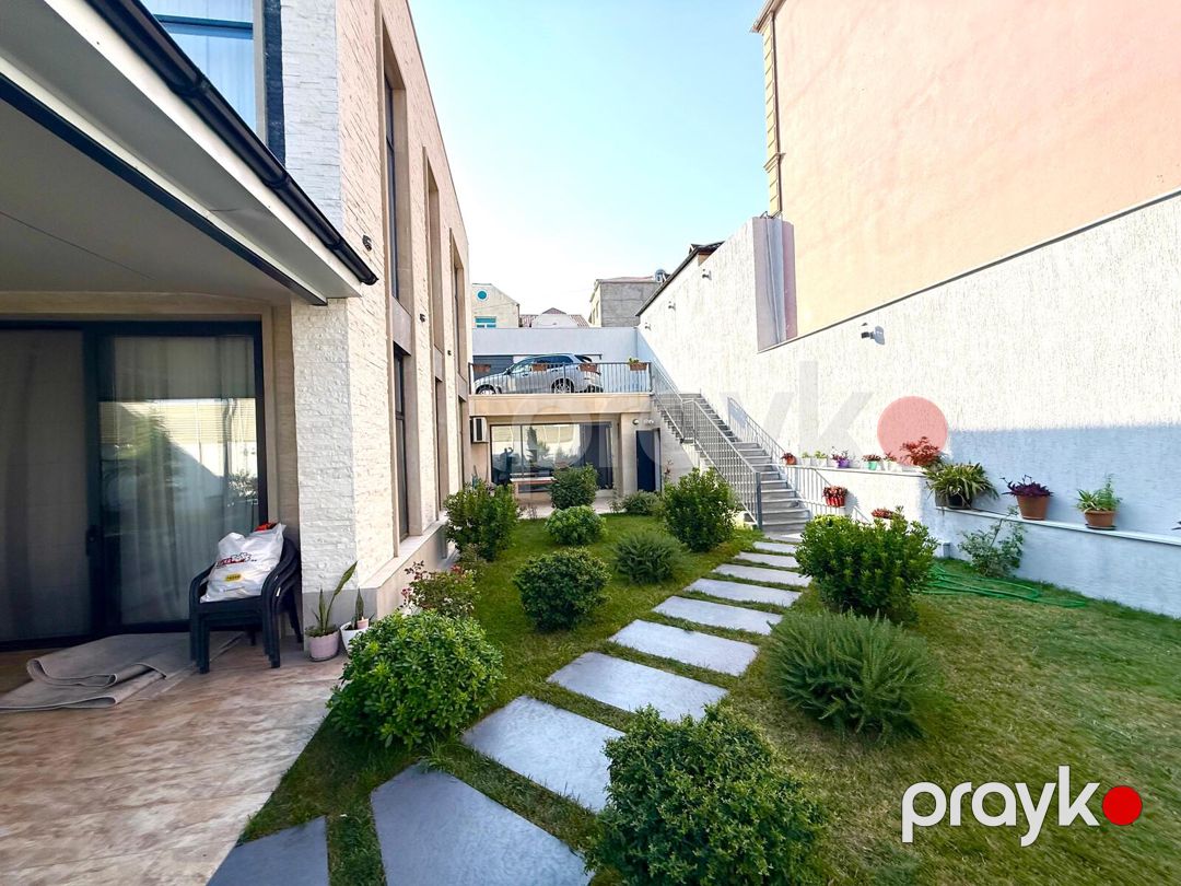 Satılır 8 otaqlı həyət evi/bağ evi 420 m² — Ev, villa, Bakı (3)