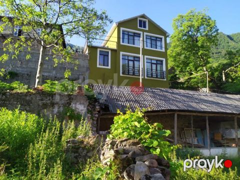 Günlük 5 otaqlı Həyət evi / Villa, 120 m², Qax — Qax