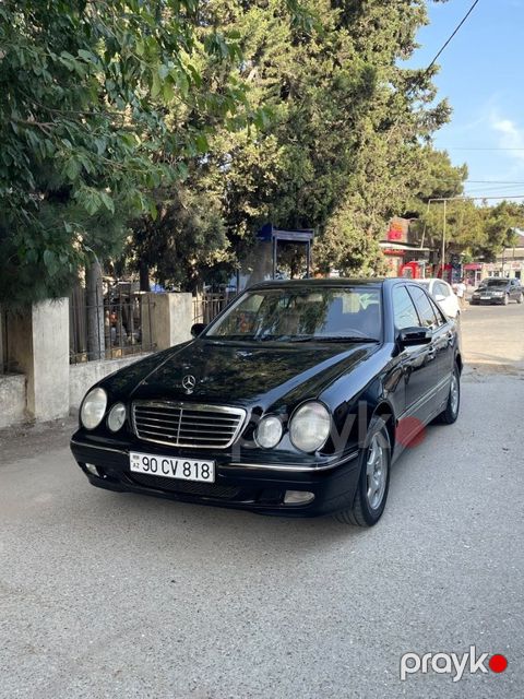 Mercedes E 320, 3.2 L, 2001 il, 320 000 km — Bakı