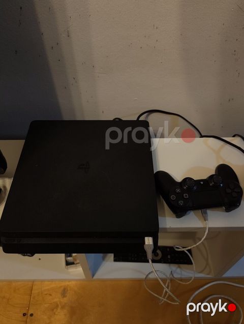 Sony PlayStation 4 Slim 1TB — Bakı
