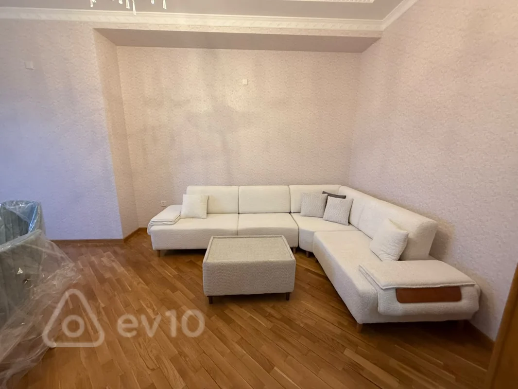 2 otaqlı mənzil, 100 m², Mixail Kaverockin kucesi — kirayə — Bakı
