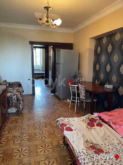 Satılır 2 otaqlı köhnə tikili 65 m² — Bakı