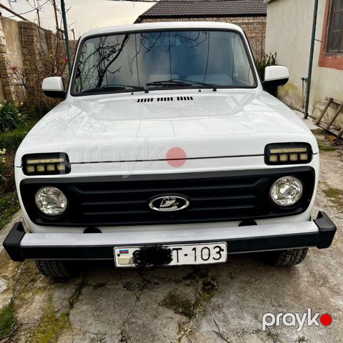 VAZ (Lada) 4x4 Niva: 1.7 l 2010 il Ofrouder/SUV — Bakı
