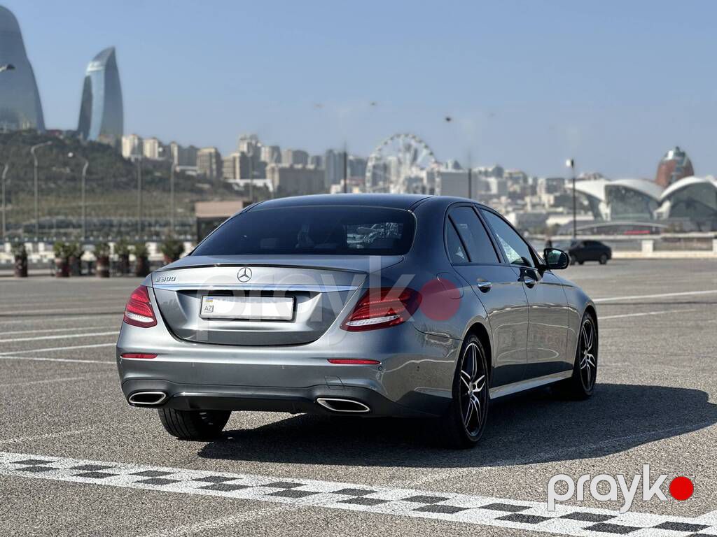 Mercedes E 300, 2.0 L, 2019 il, 150 000 km — Avtomobillər, Bakı (6)