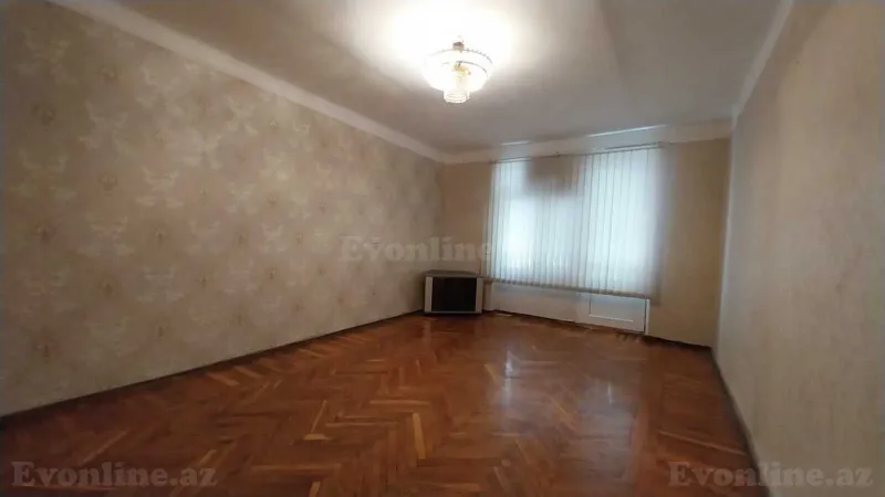 Satılır 3 otaqlı Mənzil Köhnə tikili 80 m² Bakı, Yasamal r., Elmlər Akademiyası m — Mənzil, Bakı (3)