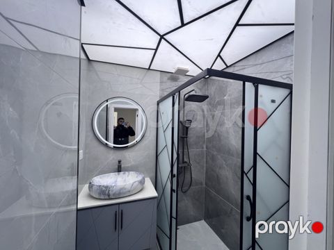 Satılır 4 otaqlı köhnə tikili 105 m² — Bakı
