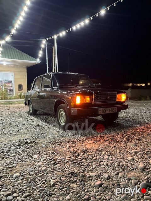 Lada (VAZ) 2107, 1.6 L, 2011 il, 35 000 km — Salyan