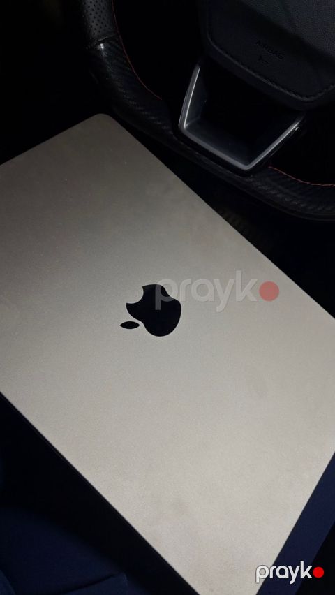Apple Macbook M4 — Bakı