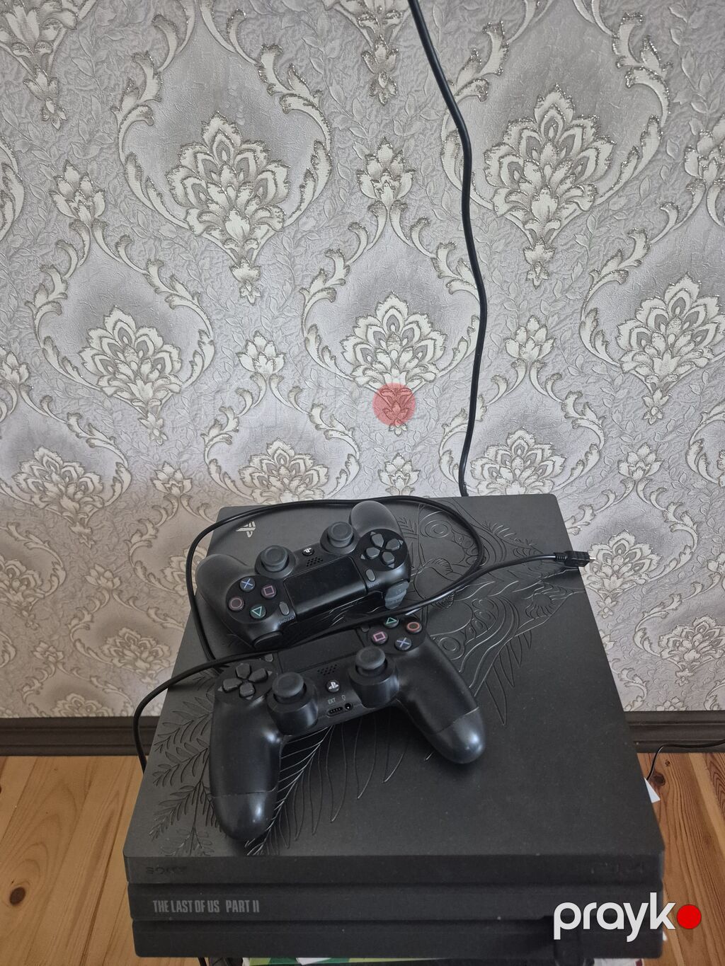 PlayStation 4 Pro – Limited Edition “The Last of Us Part II” paketi — Oyun konsolları, Gəncə (2)