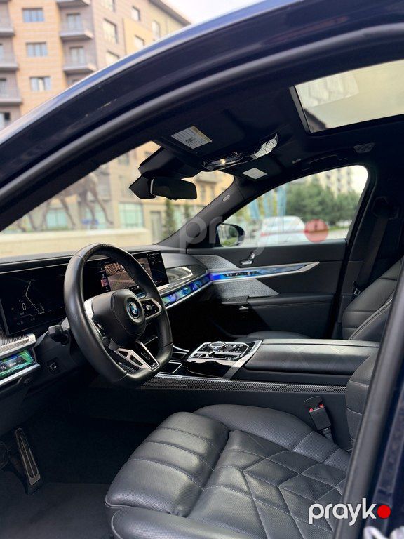 BMW i7, 105.7 kWh, 2023 il, 30 000 km — Avtomobillər, Bakı (11)