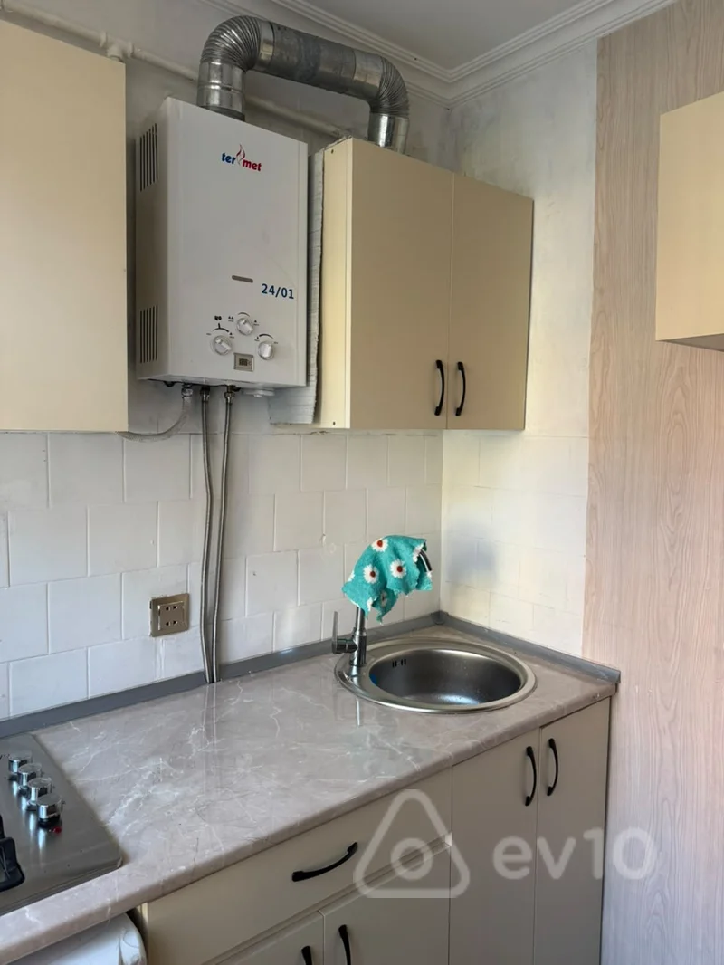 2 otaqlı mənzil, 40 m², Rustem Rustemov — kirayə — Mənzil, Bakı (6)