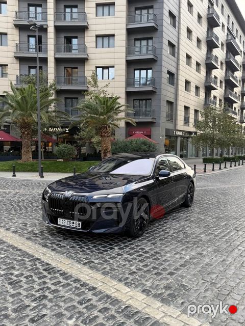 BMW i7, 105.7 kWh, 2023 il, 30 000 km — Bakı