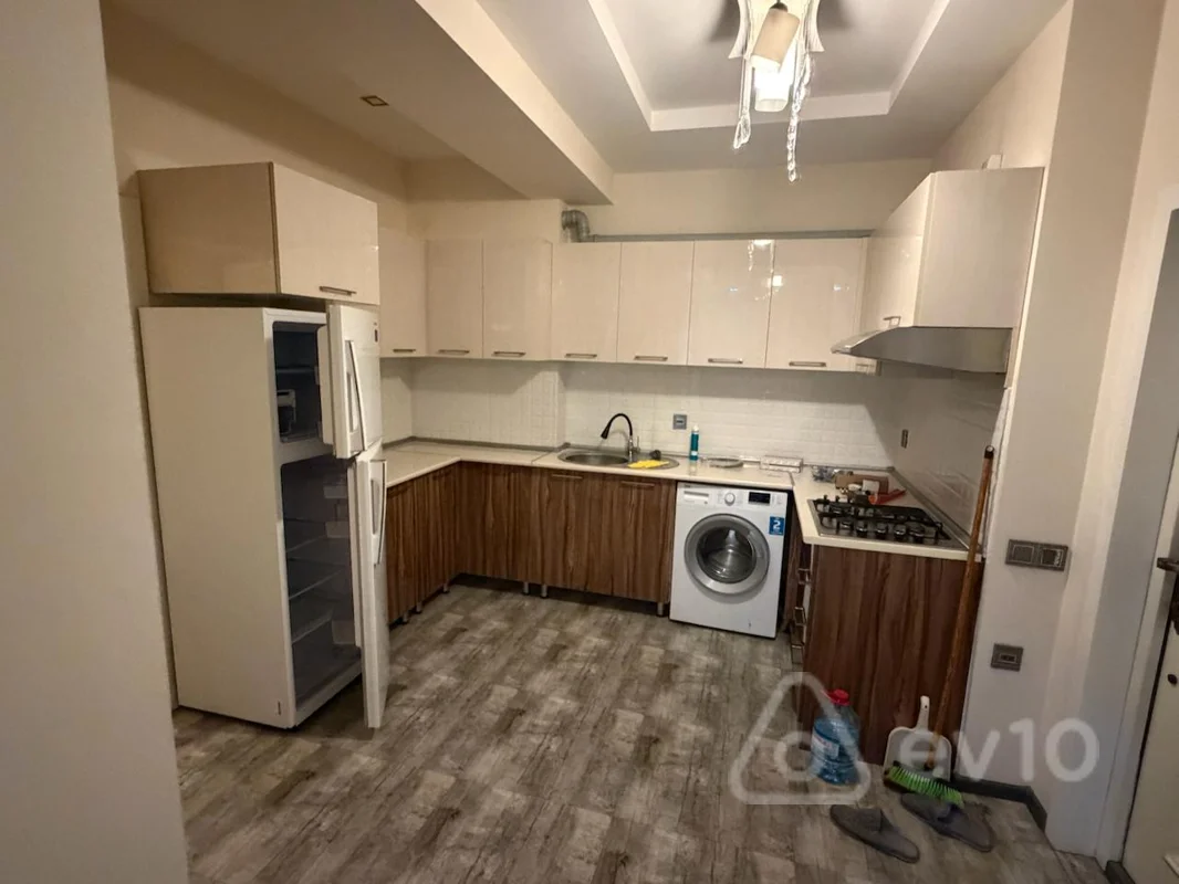 3 otaqlı mənzil, 100 m², Abbas fetullayev — kirayə — Mənzil, Bakı (7)