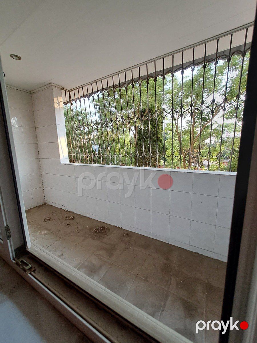 Satılır 4 otaqlı köhnə tikili 85 m² — Mənzil, Bakı (12)