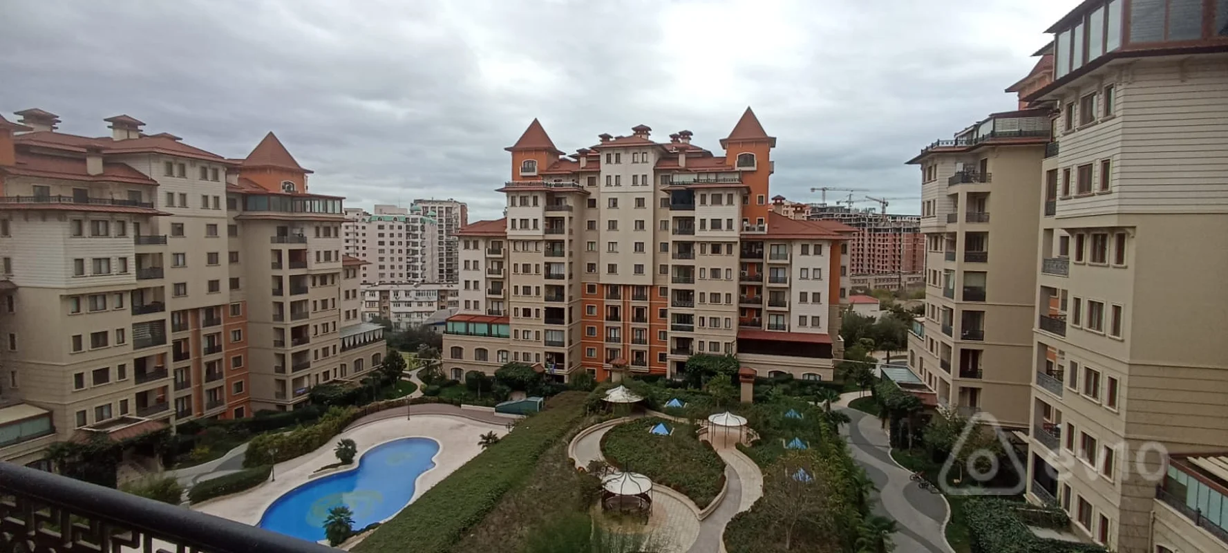 5 otaqlı mənzil, 305 m², Bakixanov kucesi — Bakı