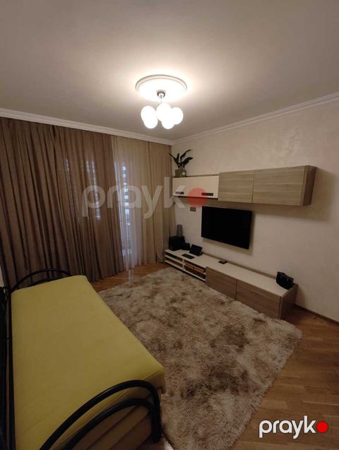 Satılır 2 otaqlı köhnə tikili 45 m² — Bakı