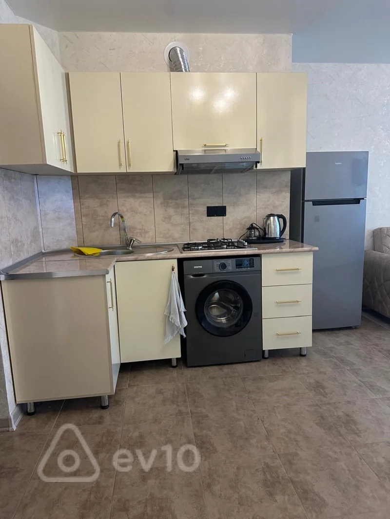 2 otaqlı mənzil, 80 m², Ənvər Hüseynov küçəsi — kirayə — Mənzil, Bakı (3)