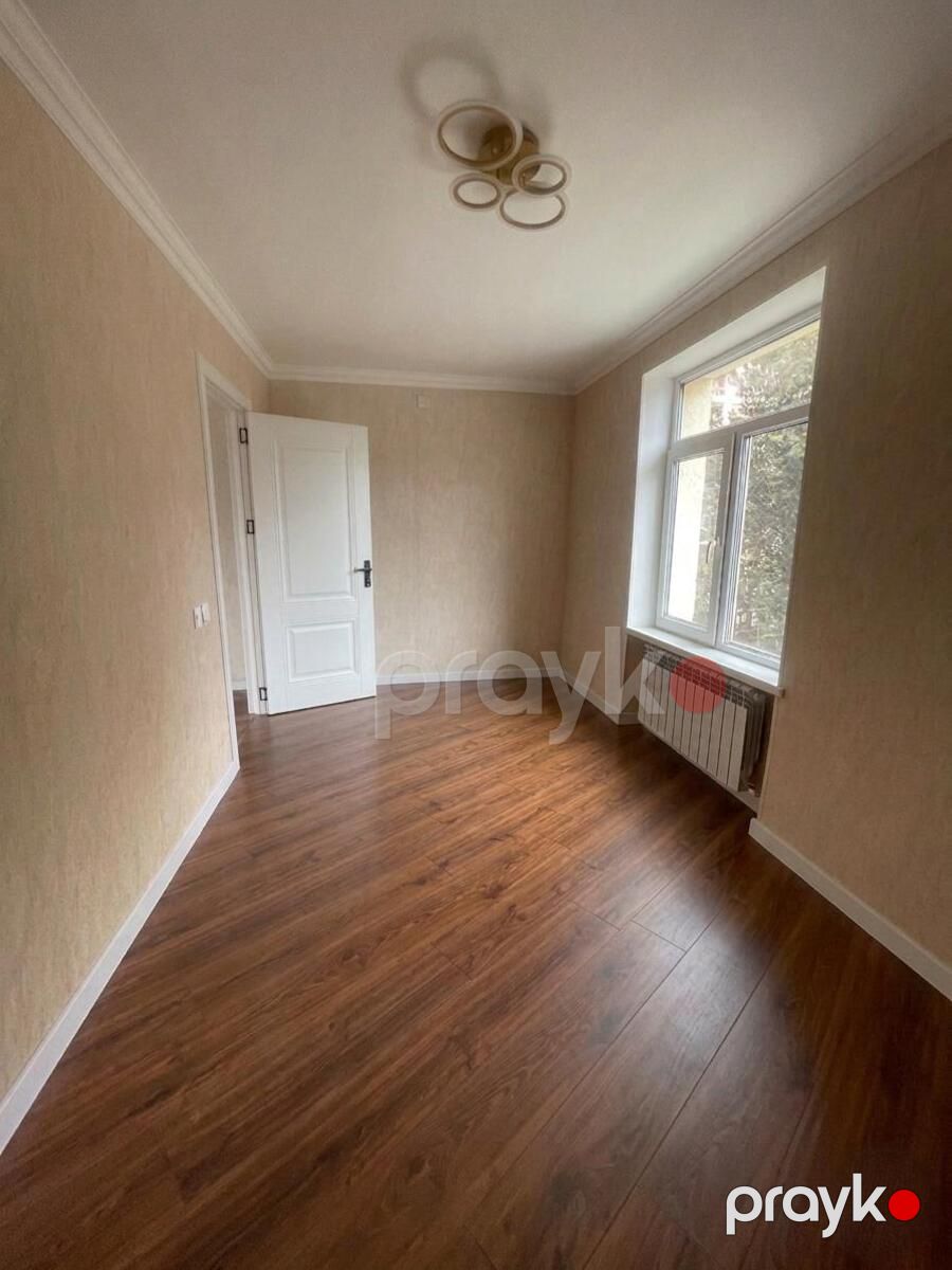 Satılır 2 otaqlı köhnə tikili 45 m² — Mənzil, Bakı (2)