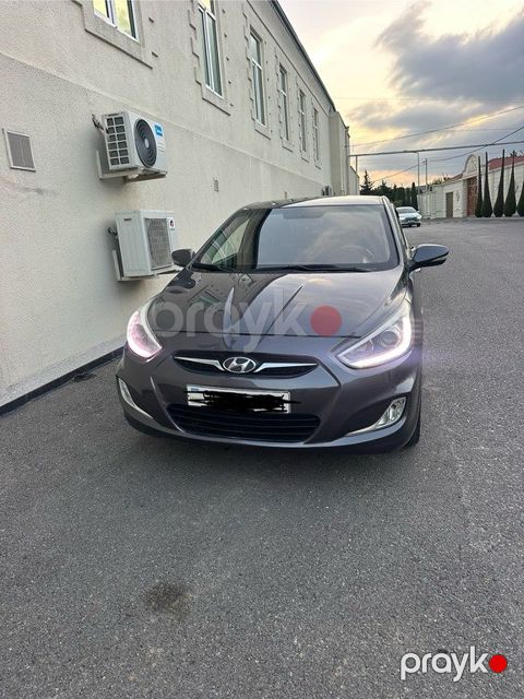 Hyundai Accent, 1.6 L, 2013 il, 260 000 km — Bakı