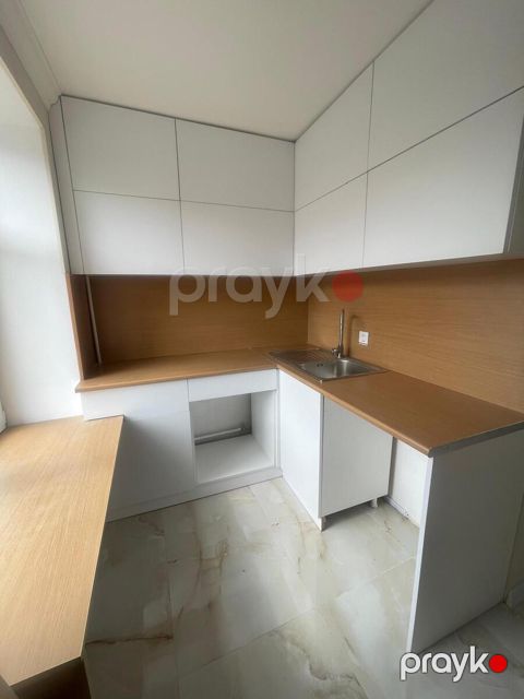 Satılır 2 otaqlı köhnə tikili 45 m² — Bakı