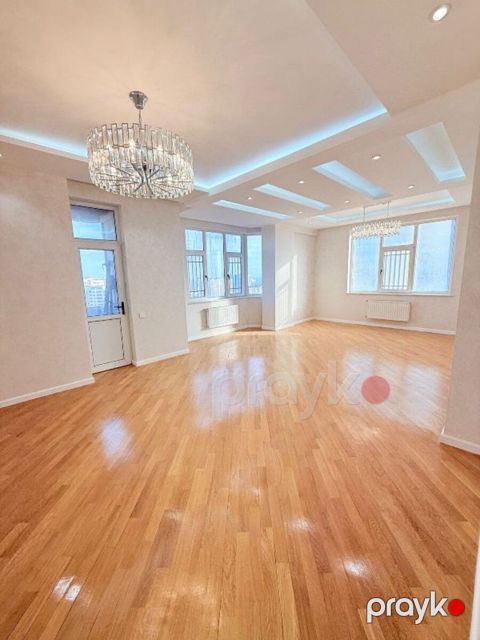 Satılır 4 otaqlı yeni tikili 190 m² — Bakı