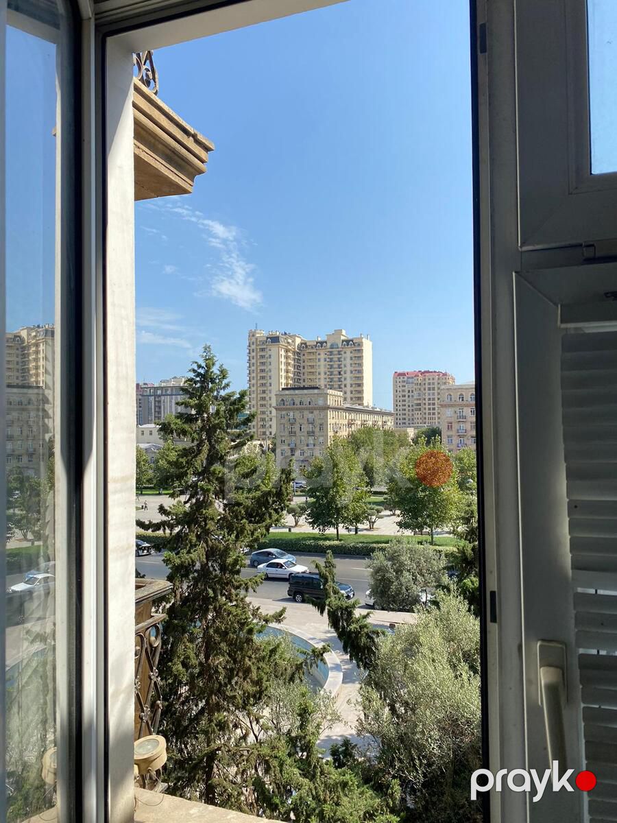 Satılır 1 otaqlı köhnə tikili 40 m² — Mənzil, Bakı (9)