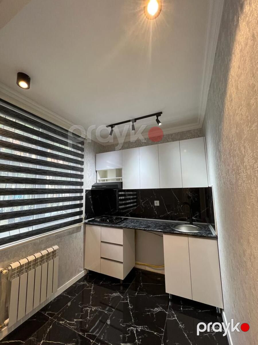 Satılır 2 otaqlı köhnə tikili 78 m² — Mənzil, Bakı (7)