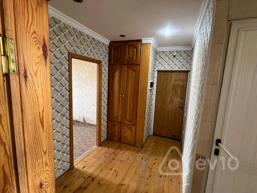 For sale: 3-room apartment (old building), 69 m² — Mənzil, Bakı (8)
