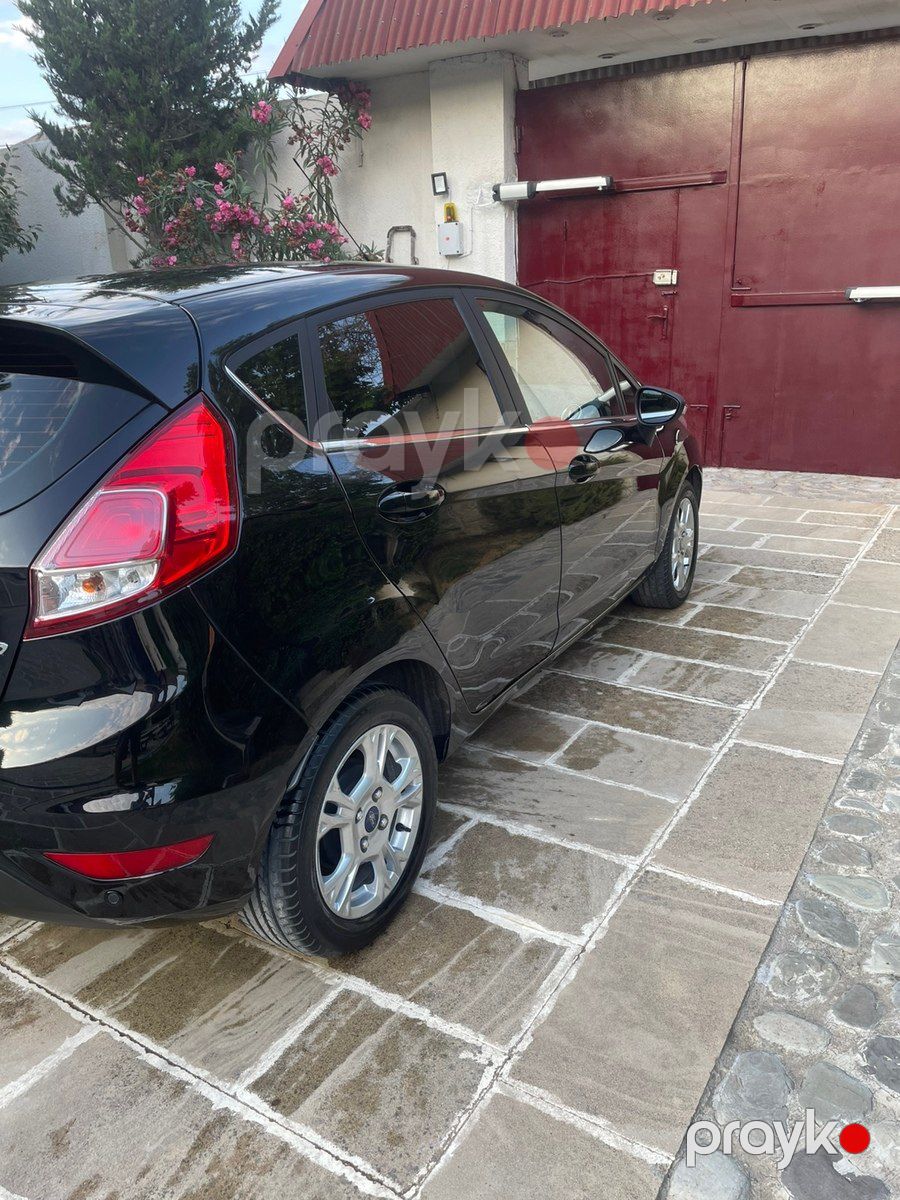 Ford Fiesta, 2016 il — Avtomobillər, Bakı (3)