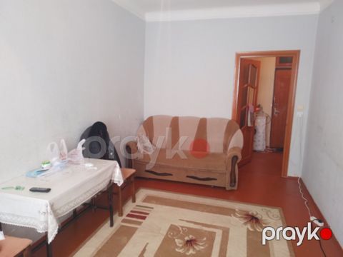 Satılır 2 otaqlı köhnə tikili 50 m² — Bakı