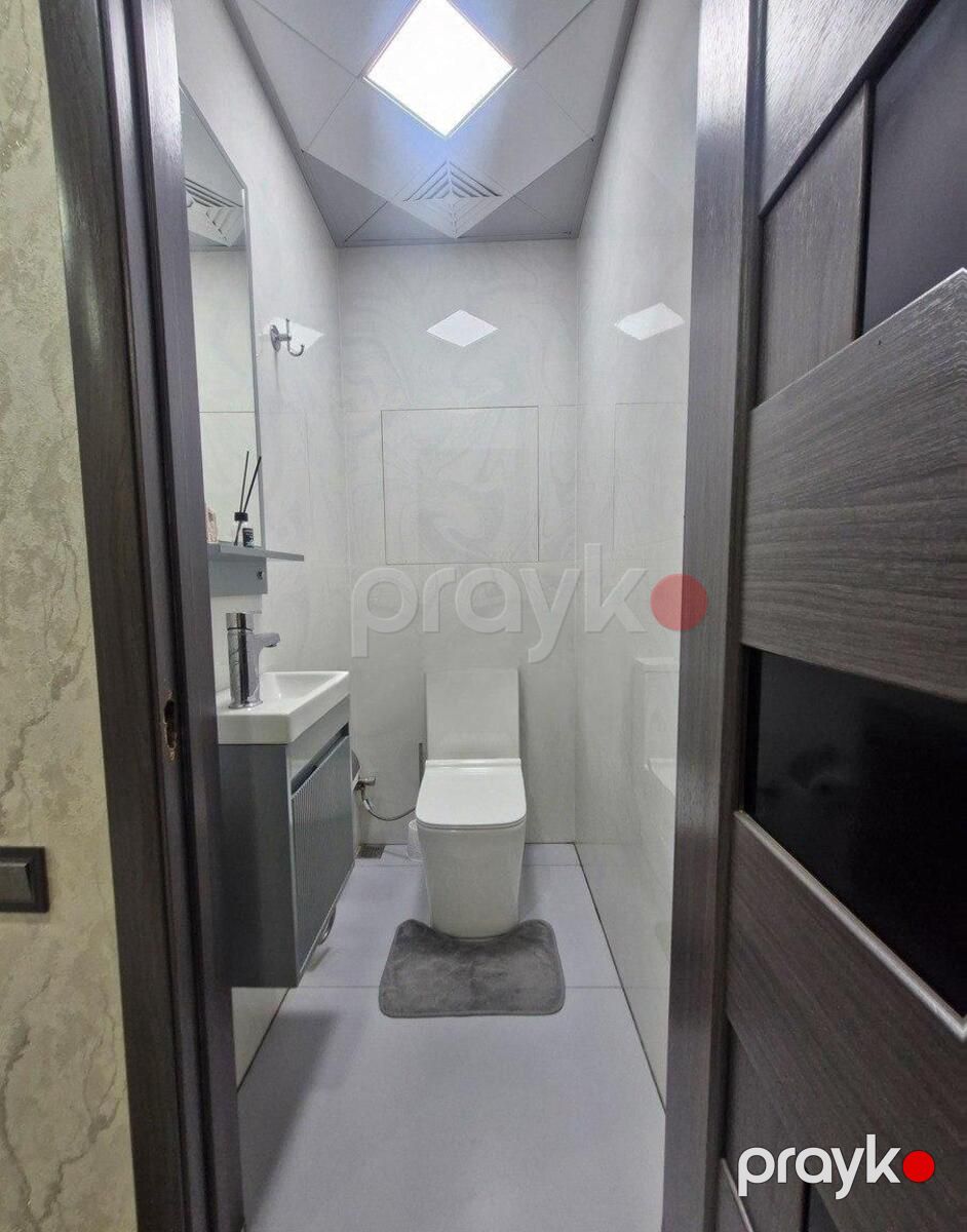 Satılır 4 otaqlı köhnə tikili 118 m² — Mənzil, Bakı (12)