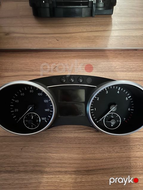Mercedes-Benz ML 350 cihazlar paneli — Bakı