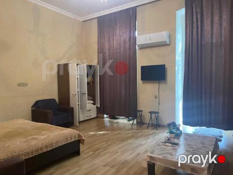 İcarəyə verilir 2 otaqlı köhnə tikili 60 m² — Bakı