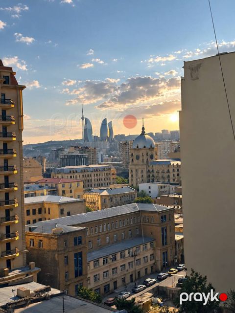 Satılır 4 otaqlı yeni tikili 247 m² — Bakı