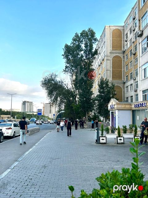 Satılır 2 otaqlı köhnə tikili 65 m² — Bakı