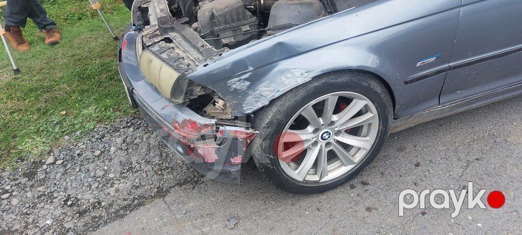 BMW 320, 2.0 L, 1998 il, 400 000 km — Avtomobillər, Zaqatala (4)