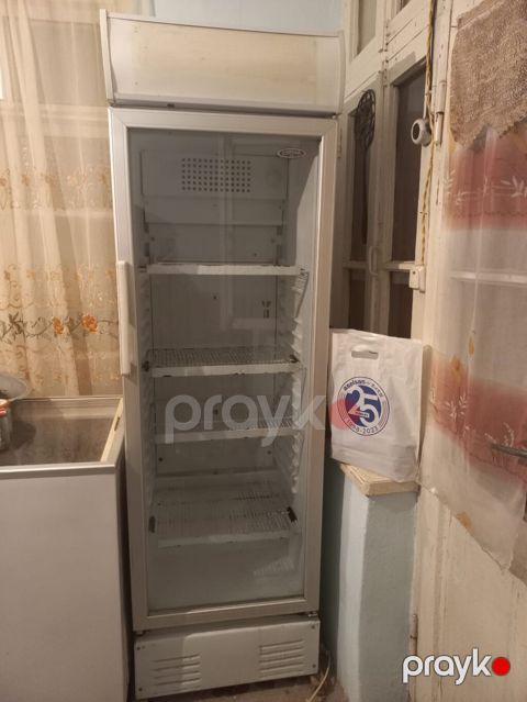 Vitrin soyuducu ela veziyyetde prablemi yoxdur qiy 450 azn unv — Digah
