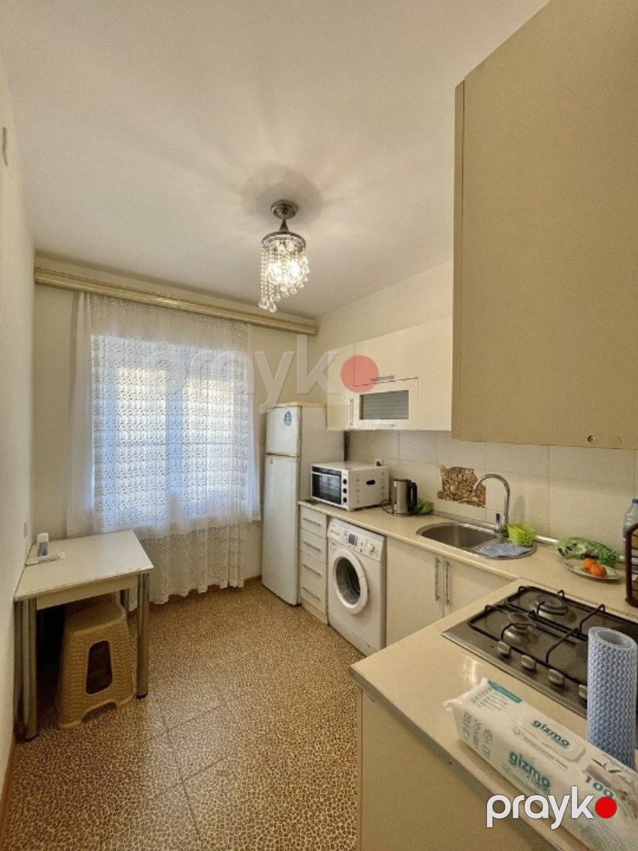 Satılır 2 otaqlı köhnə tikili 60 m² — Mənzil, Bakı (8)