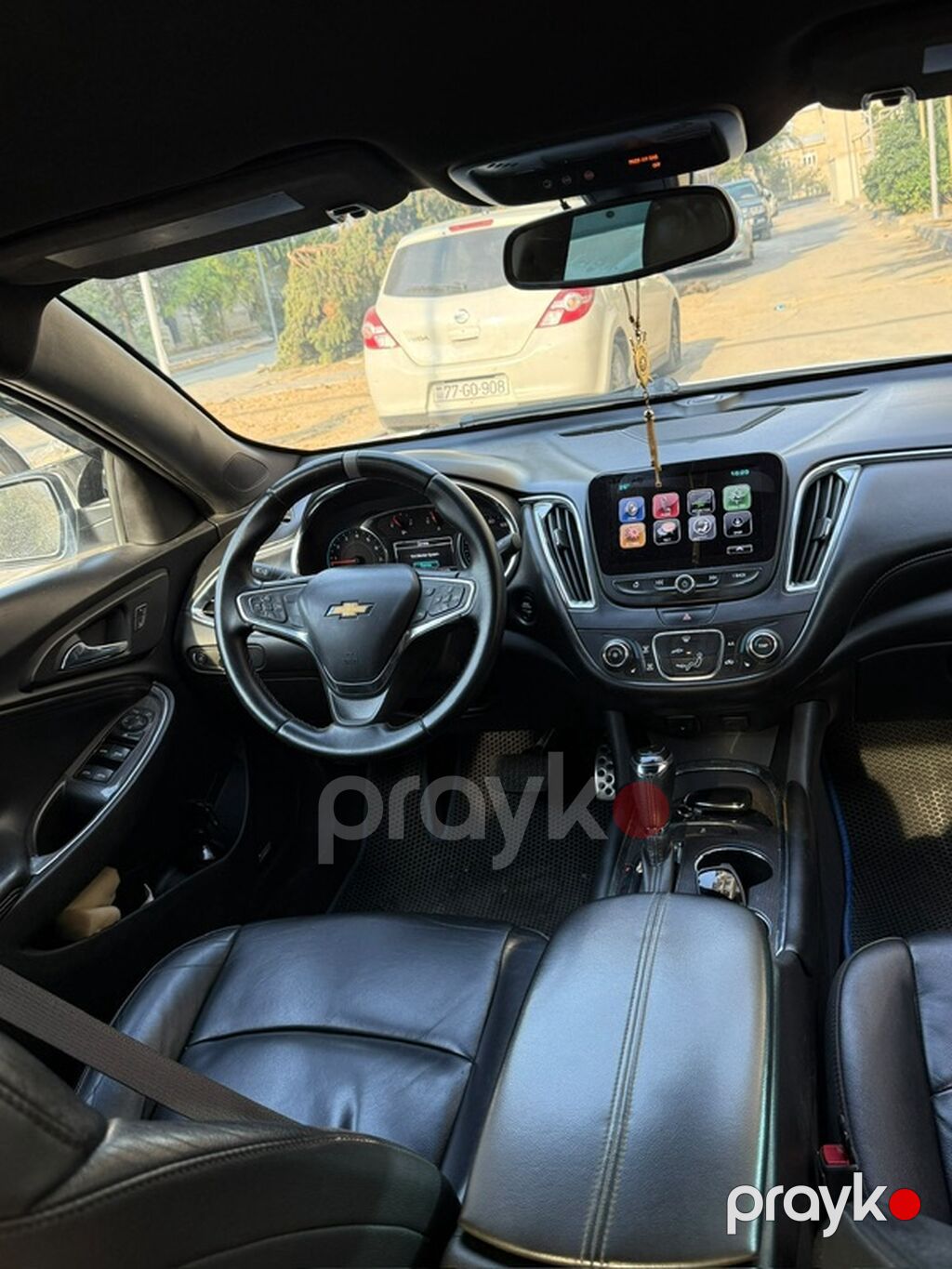 Chevrolet Malibu – ağ rəngli, sedan kuzov. Xüsusiyyətlər — Avtomobillər, Bakı (7)