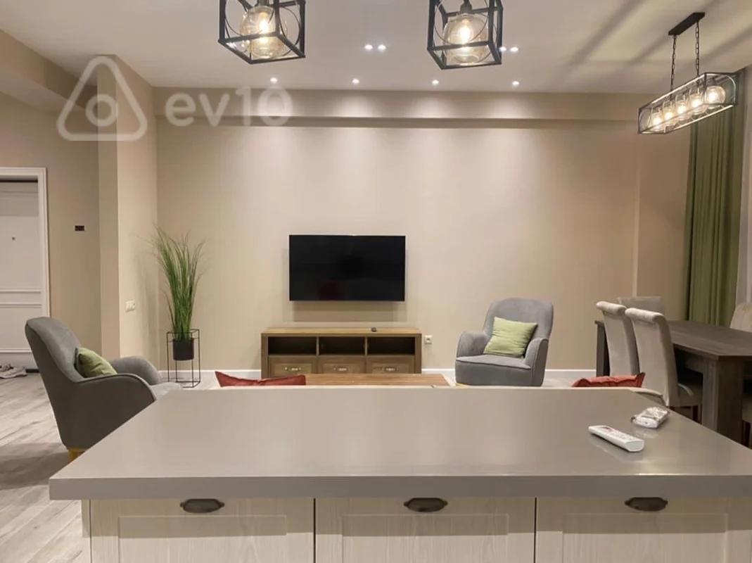 3 otaqlı mənzil, 130 m², Zahid Xəlilov küçəsi — kirayə — Mənzil, Bakı (7)