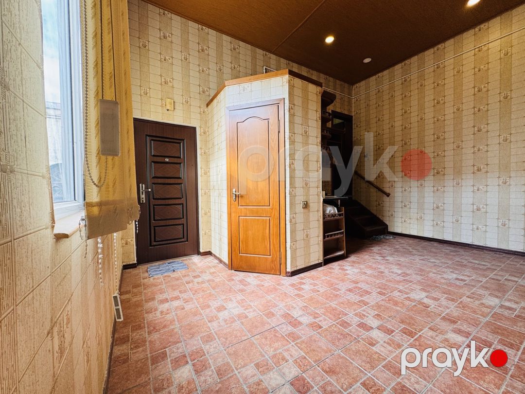 Satılır 4 otaqlı köhnə tikili 96 m² — Mənzil, Bakı (2)