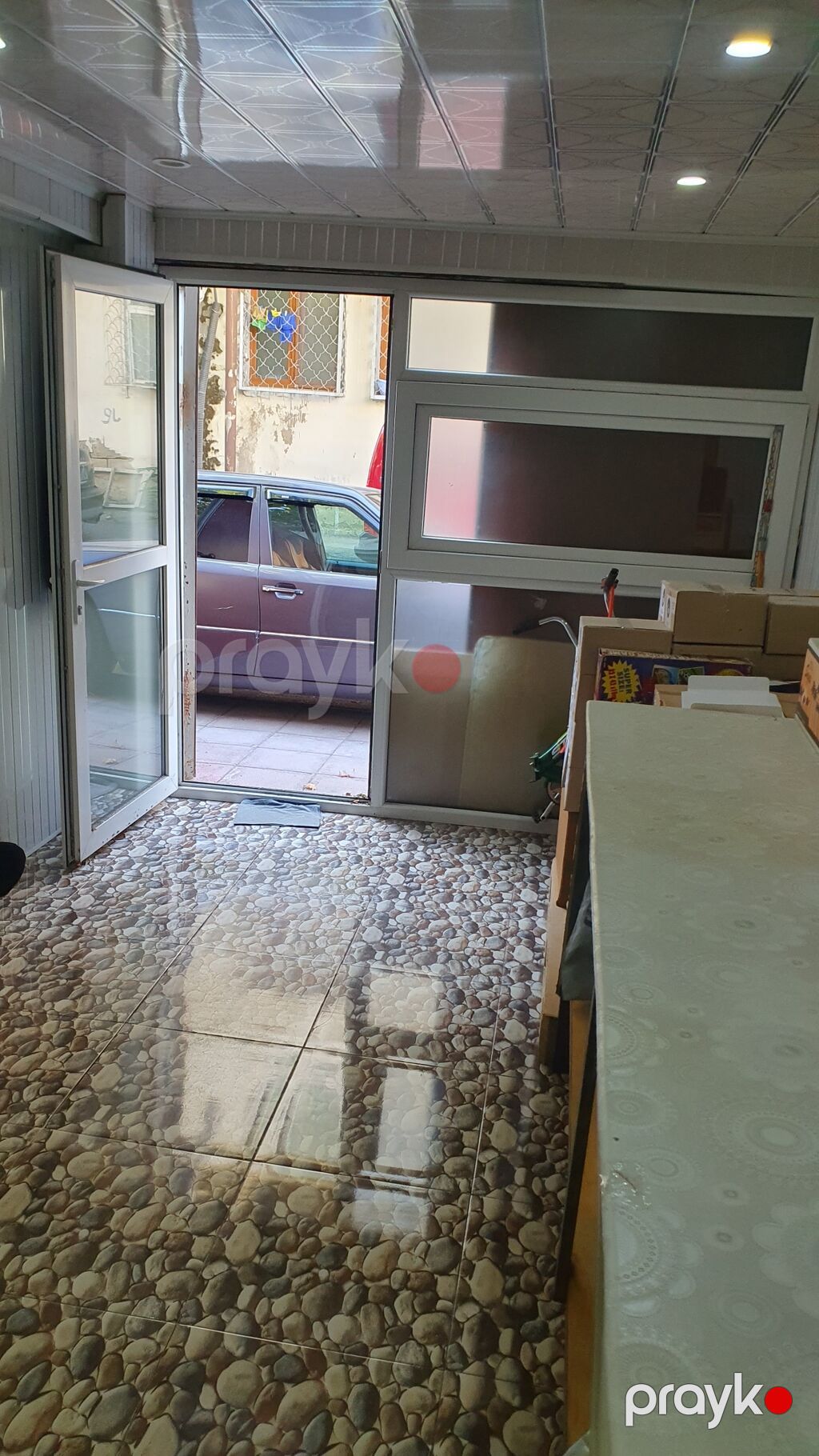 İcarəyə verilir – kiçik ofis/iş sahəsi (kiosk tipli məkan) — Ofis, Bakı (3)