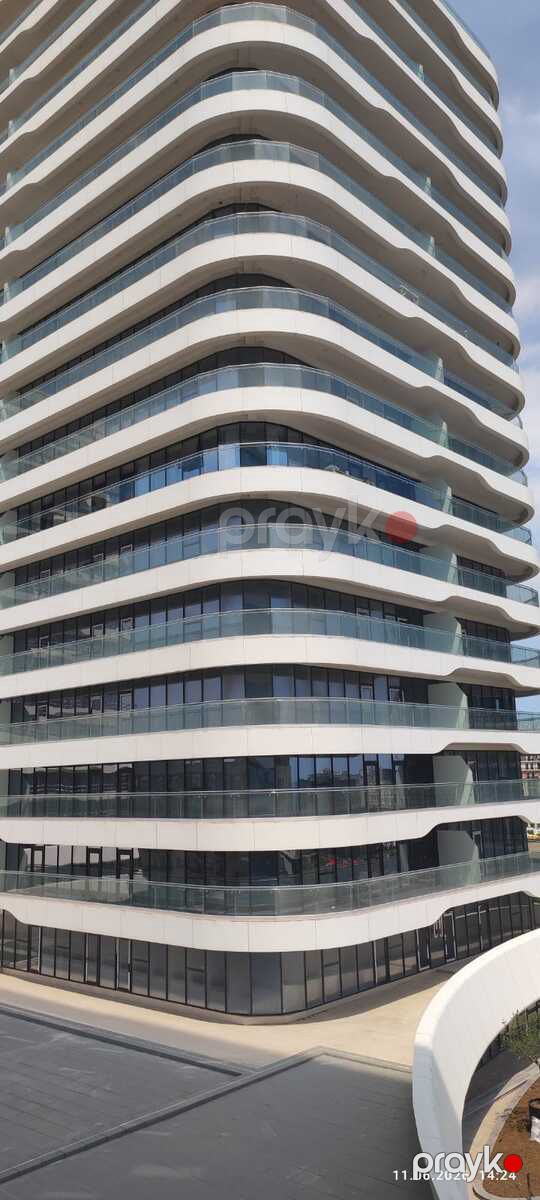 Satılır 3 otaqlı yeni tikili 180 m² — Mənzil, Bakı (2)