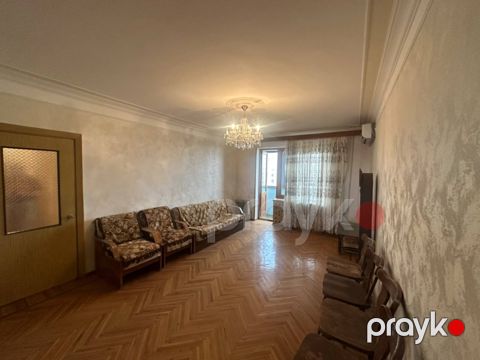 Satılır 3 otaqlı köhnə tikili 102 m² — Bakı