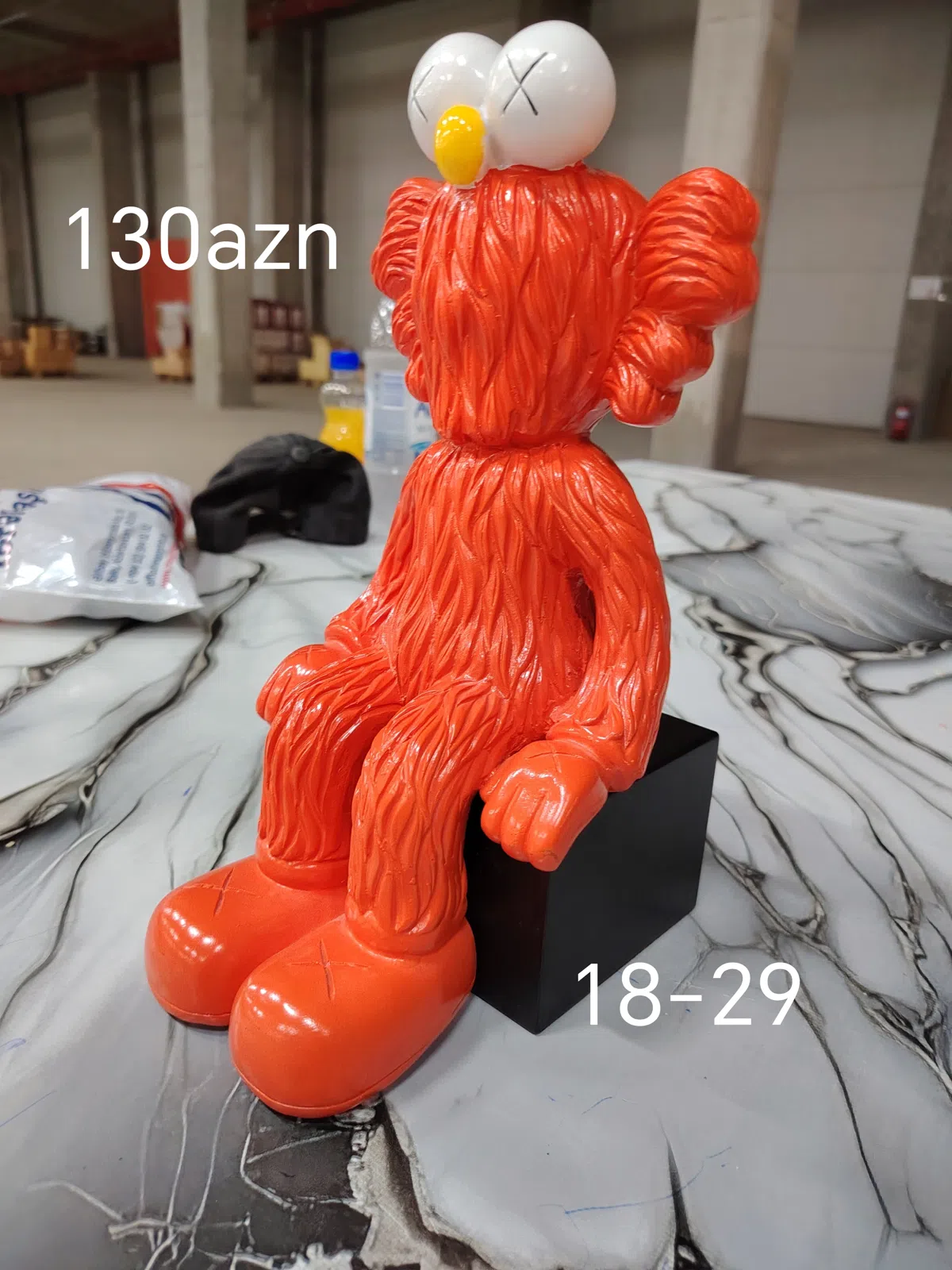 Kaws fiquru — Bakı