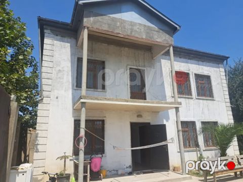 Satılır 5 otaqlı həyət evi/bağ evi 200 m² — Bakı