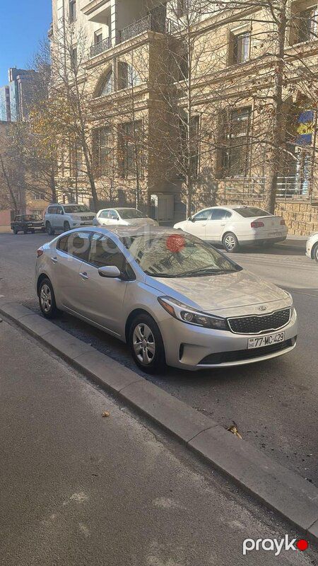 Kia Cerato — Minik avtomobili icarəsi, Bakı (3)