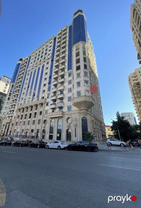Satılır 4 otaqlı yeni tikili 242 m² — Bakı
