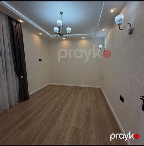 Satılır 2 otaqlı köhnə tikili 65 m² — Bakı